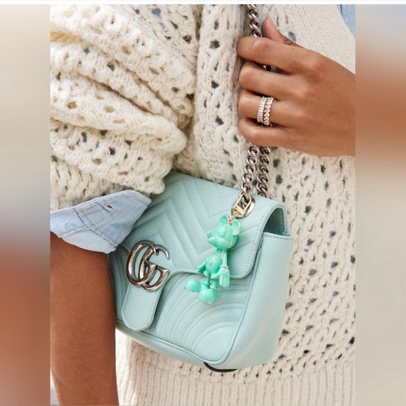 ✨️💚 BAUBLEBAR Disney Mickey Mouse Monochromatic green Bag Charm Key Chain ✨️💚 - Picture 3 of 3